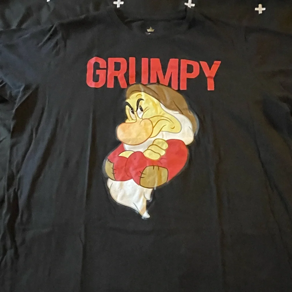 Grumpy T-Shirt - Picture 1 of 3